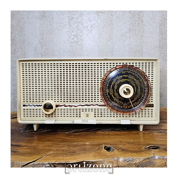 Vintage Radio - Philips