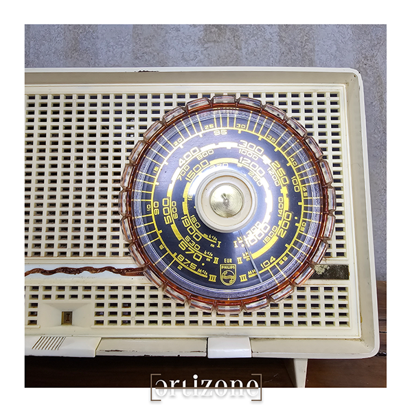 Vintage Radio - Philips