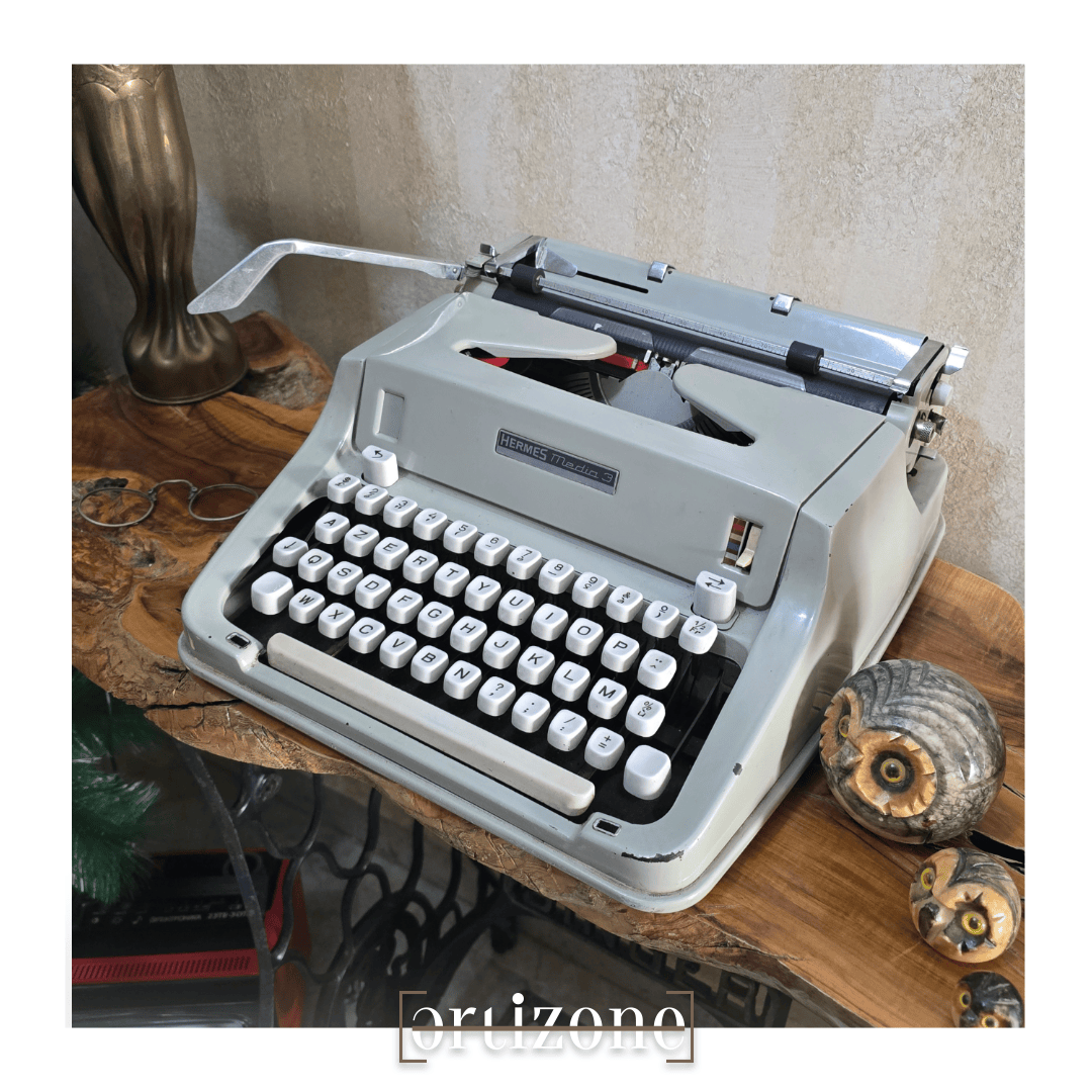 Hermes media 3 typewriter 