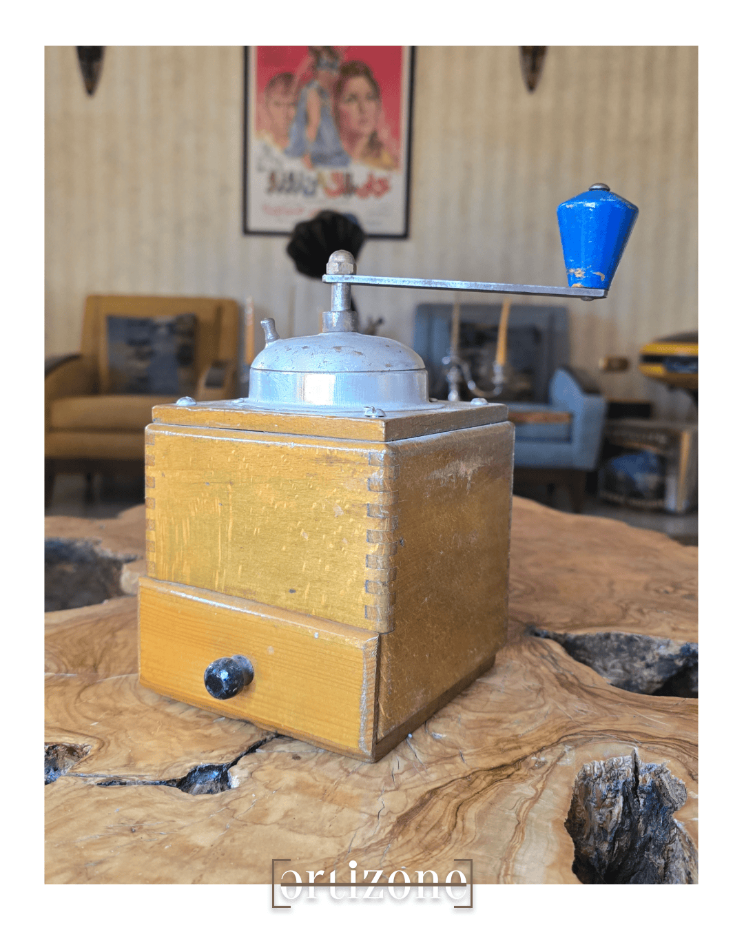 Vintage Wooden Coffee Grinder (1)