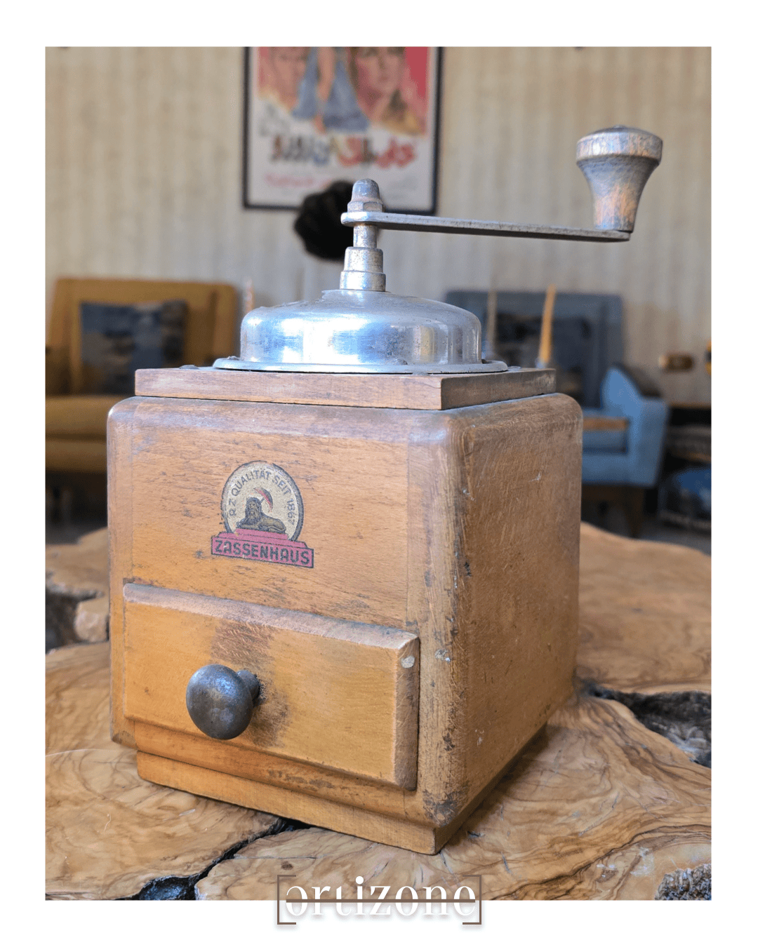Vintage coffee grinder (4)