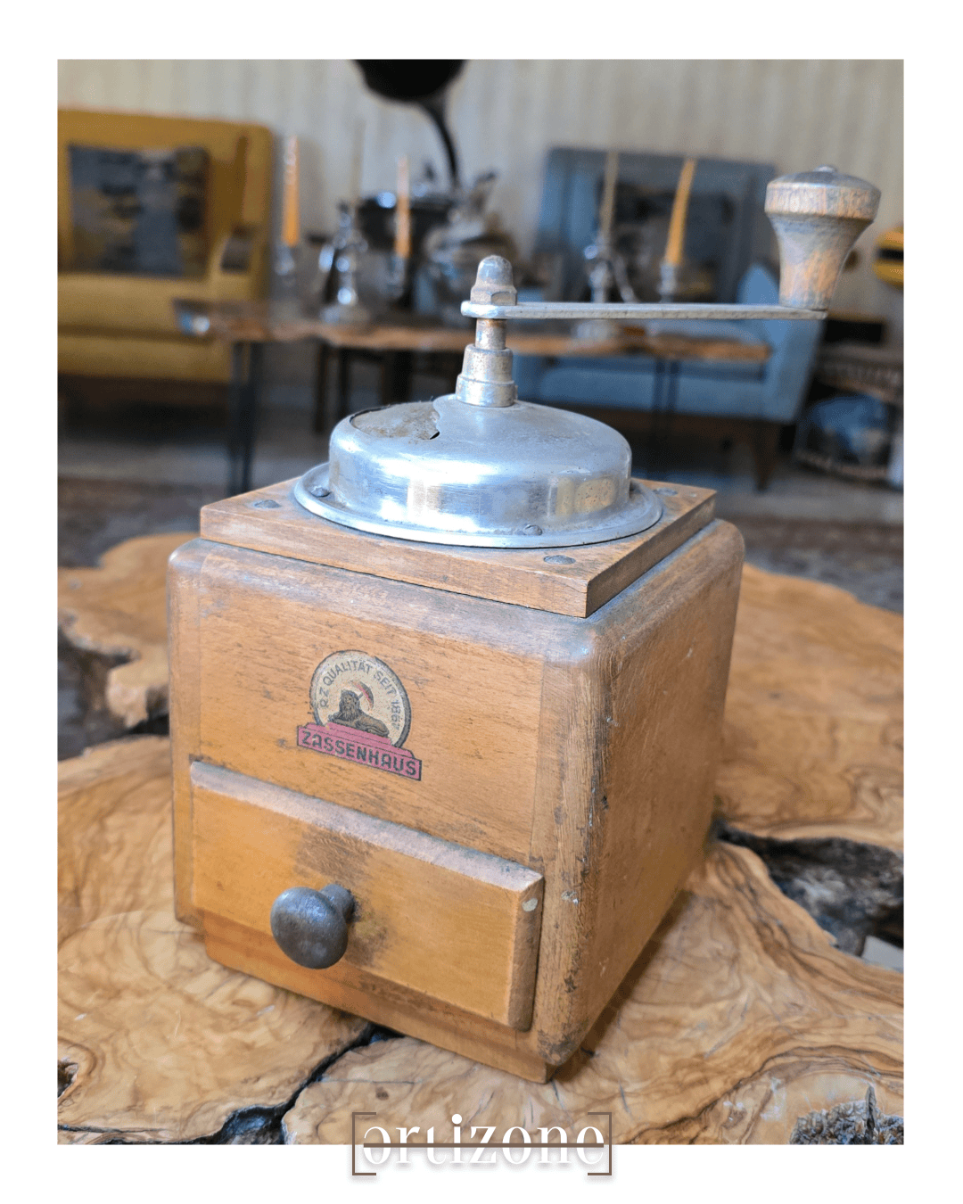 Vintage coffee grinder (4)