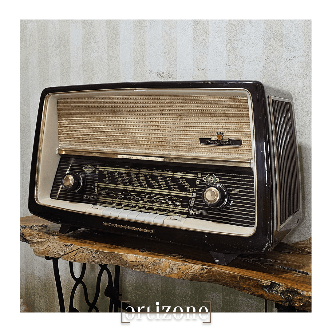 Vintage Nordmende Radio