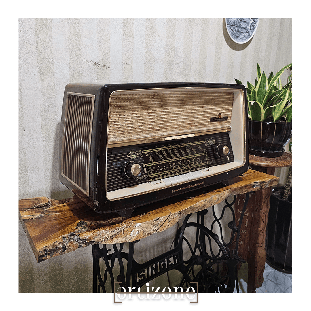 Vintage Nordmende Radio