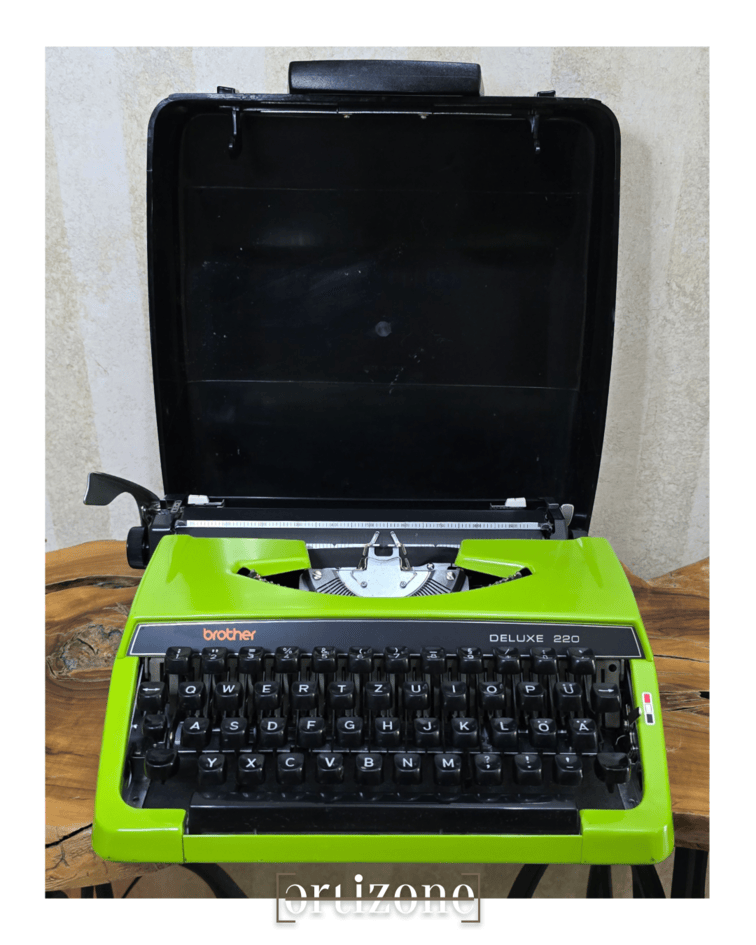 Vintage Brother Deluxe 220 Typewriter