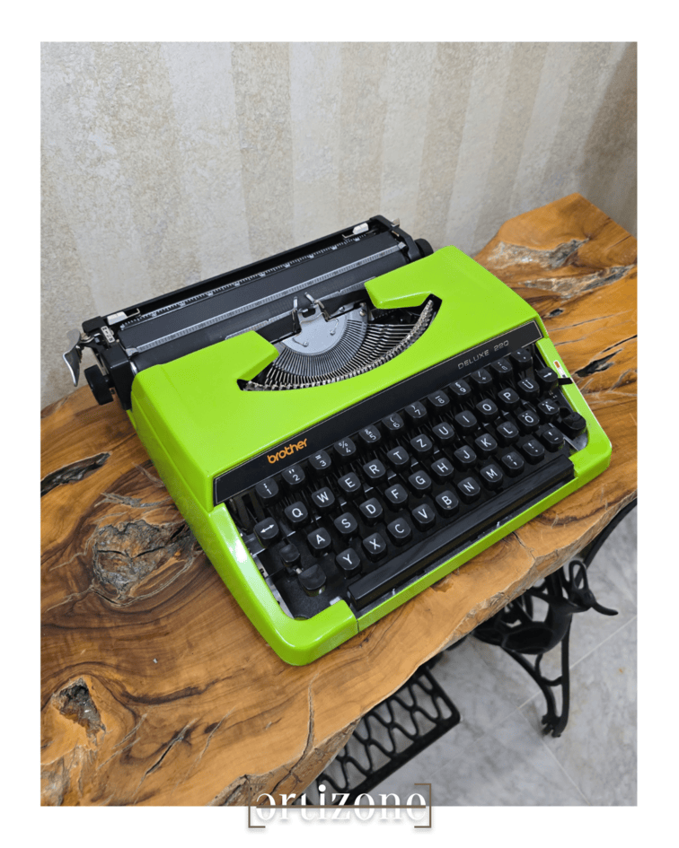 Vintage Brother Deluxe 220 Typewriter