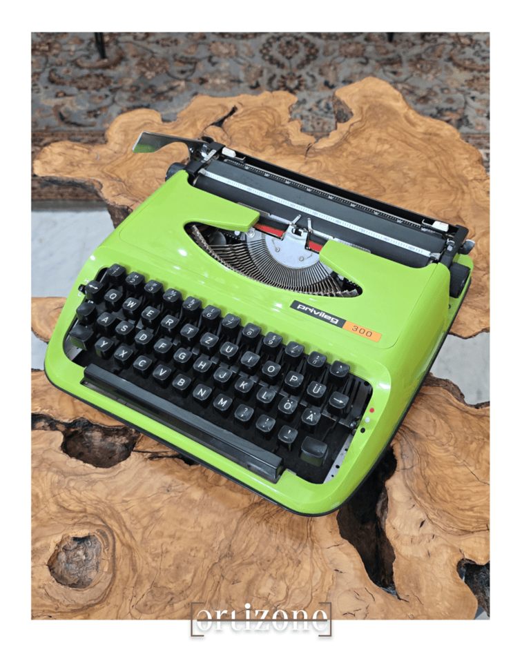 Vintage Privileg 300 Typewriter