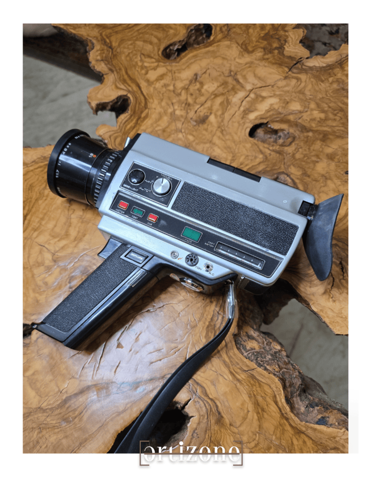 Consina SL 746 Super 8 Camera