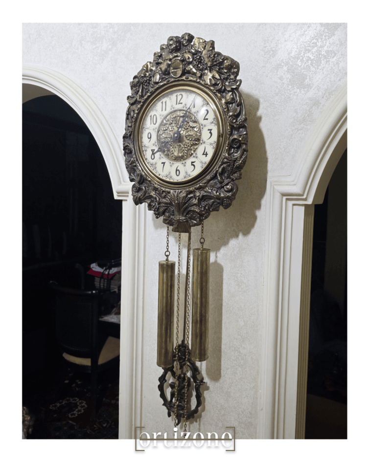 Vintage Wall Clock R