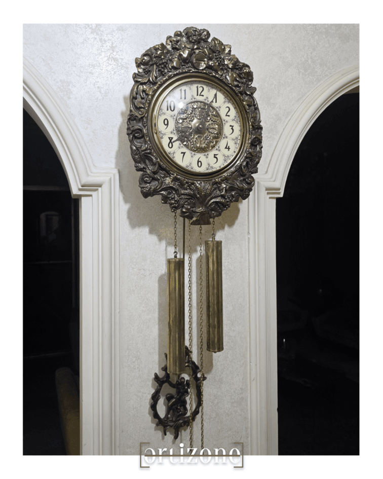 Vintage Wall Clock R