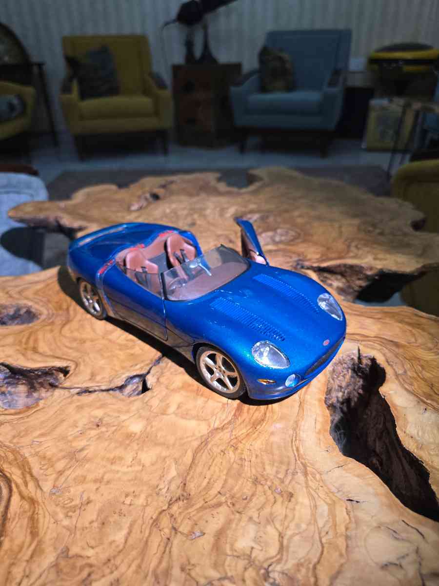 Maisto diecast car 1/18 jaguar xk 180