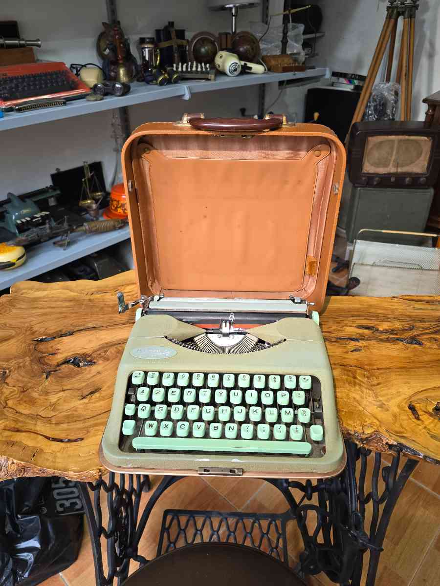 Baby Hermes Vintage Typewriter