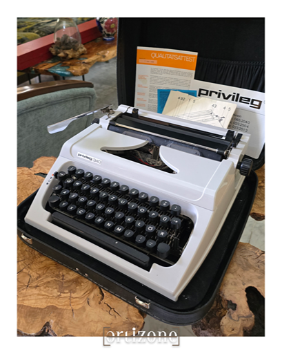 Privileg 340 Typewriter