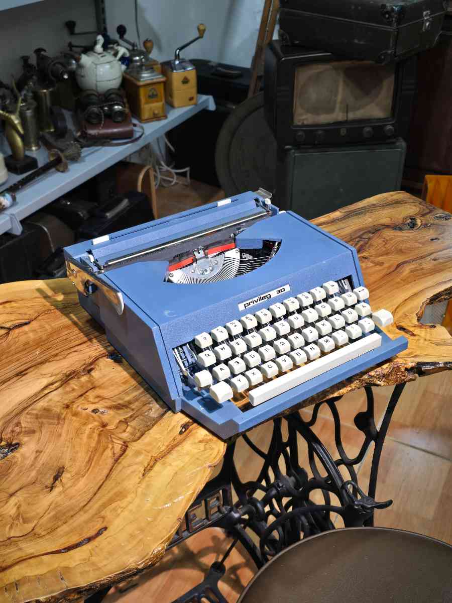 Privileg 30 spaceage Typewriter