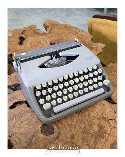 Vintage Typewriter (Adler Tippa)