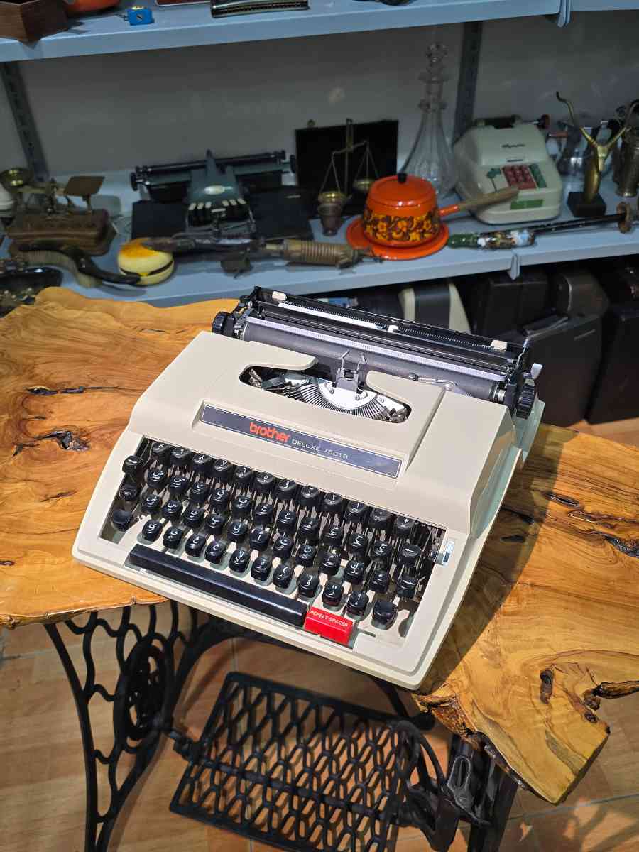 Vintage Brother Deluxe 750TR Arabic Keyboard 