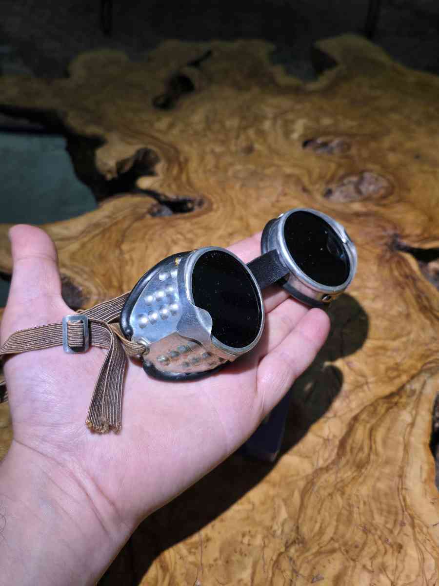 Steampunk Vintage Goggles