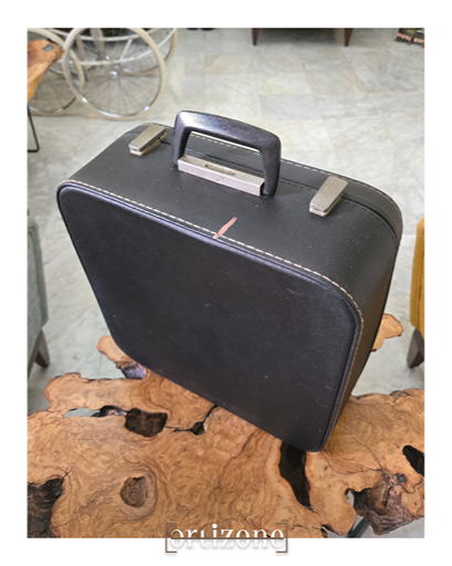 Optima Daro Vintage Typewriter (Arabic Keyboard)