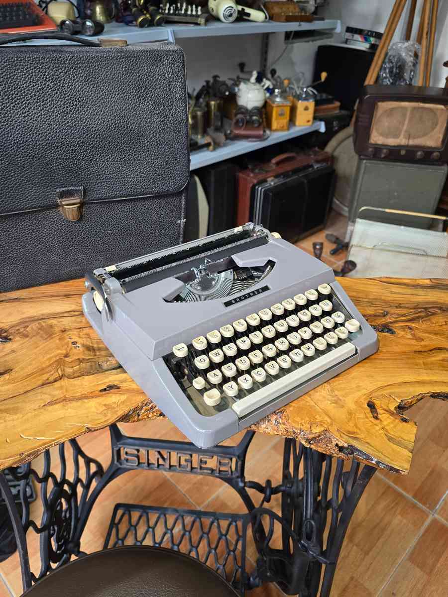 Vintage Brother Typewriter