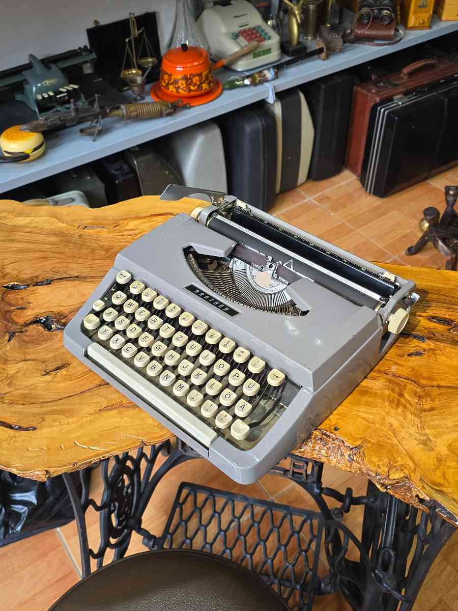 Vintage Brother Typewriter
