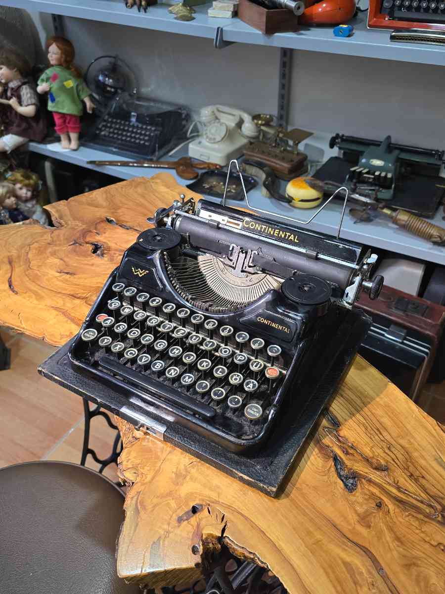 Continental Vintage Typewriter