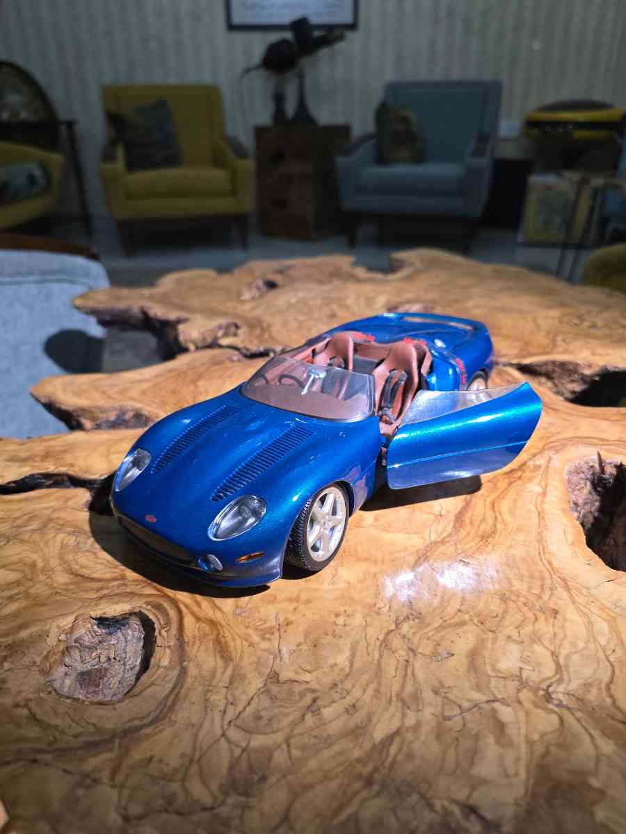 Maisto diecast car 1/18 jaguar xk 180