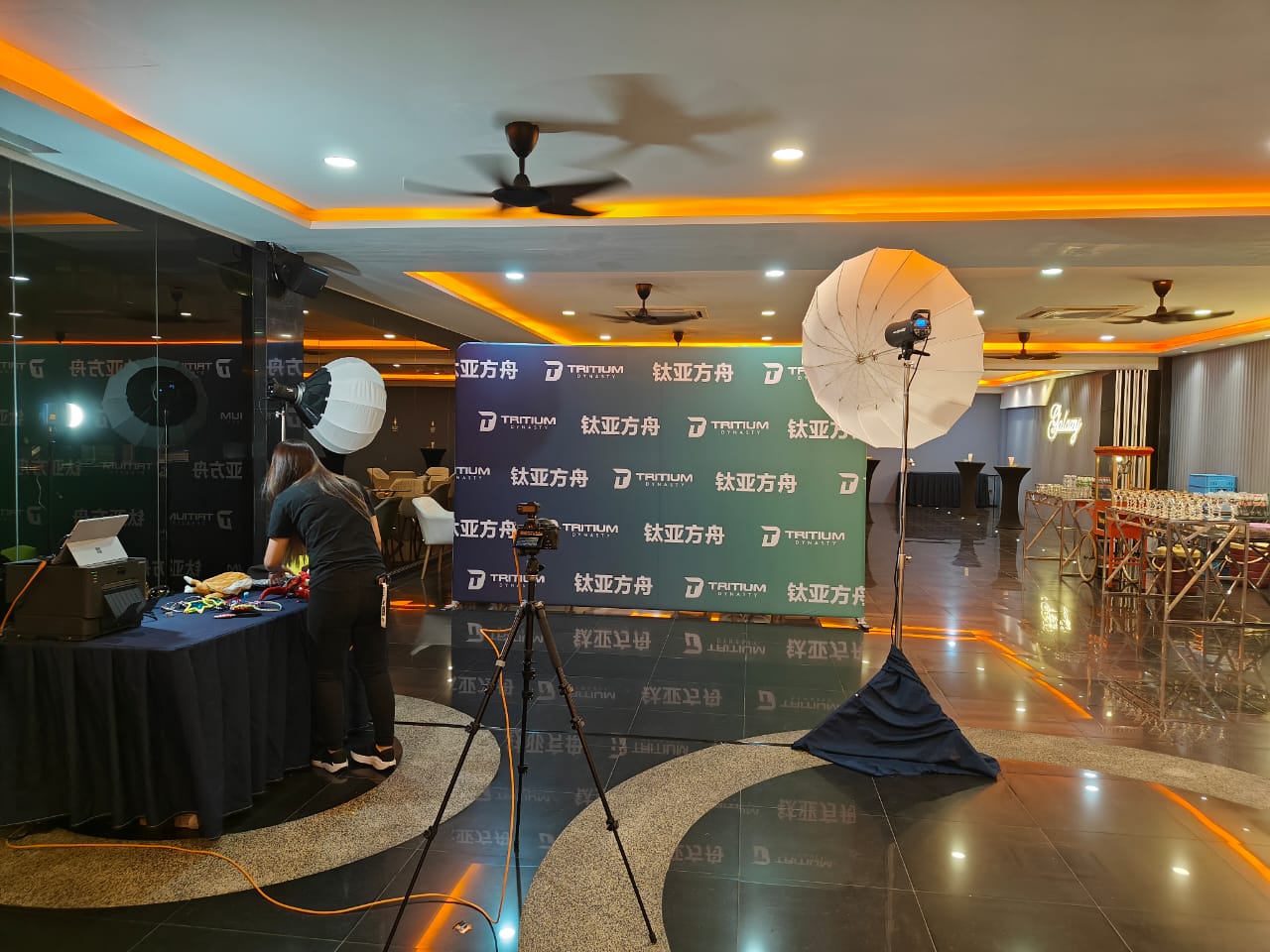 Tripod Photobooth