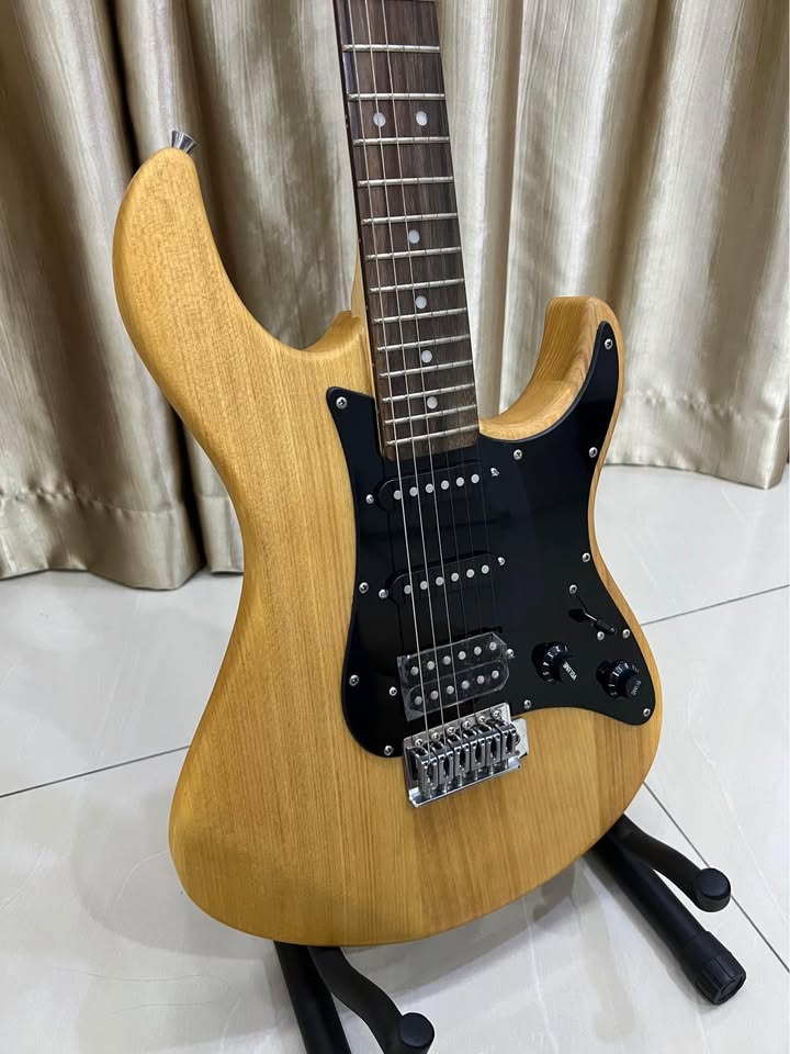 Yamaha Guitar Pacifica Yellow Natural Satin