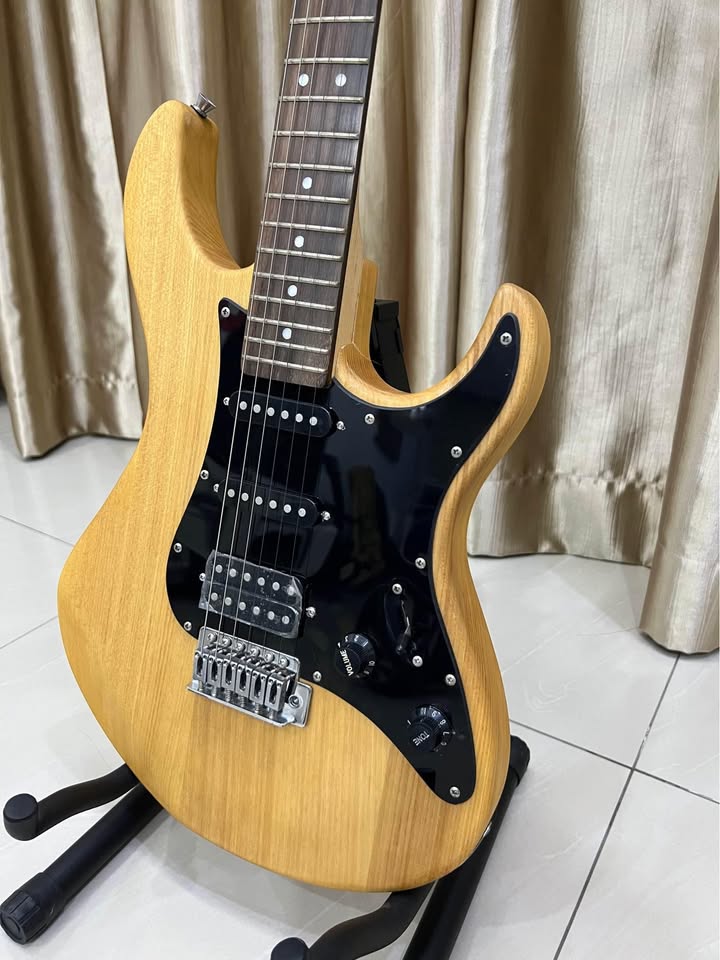 Yamaha Guitar Pacifica Yellow Natural Satin