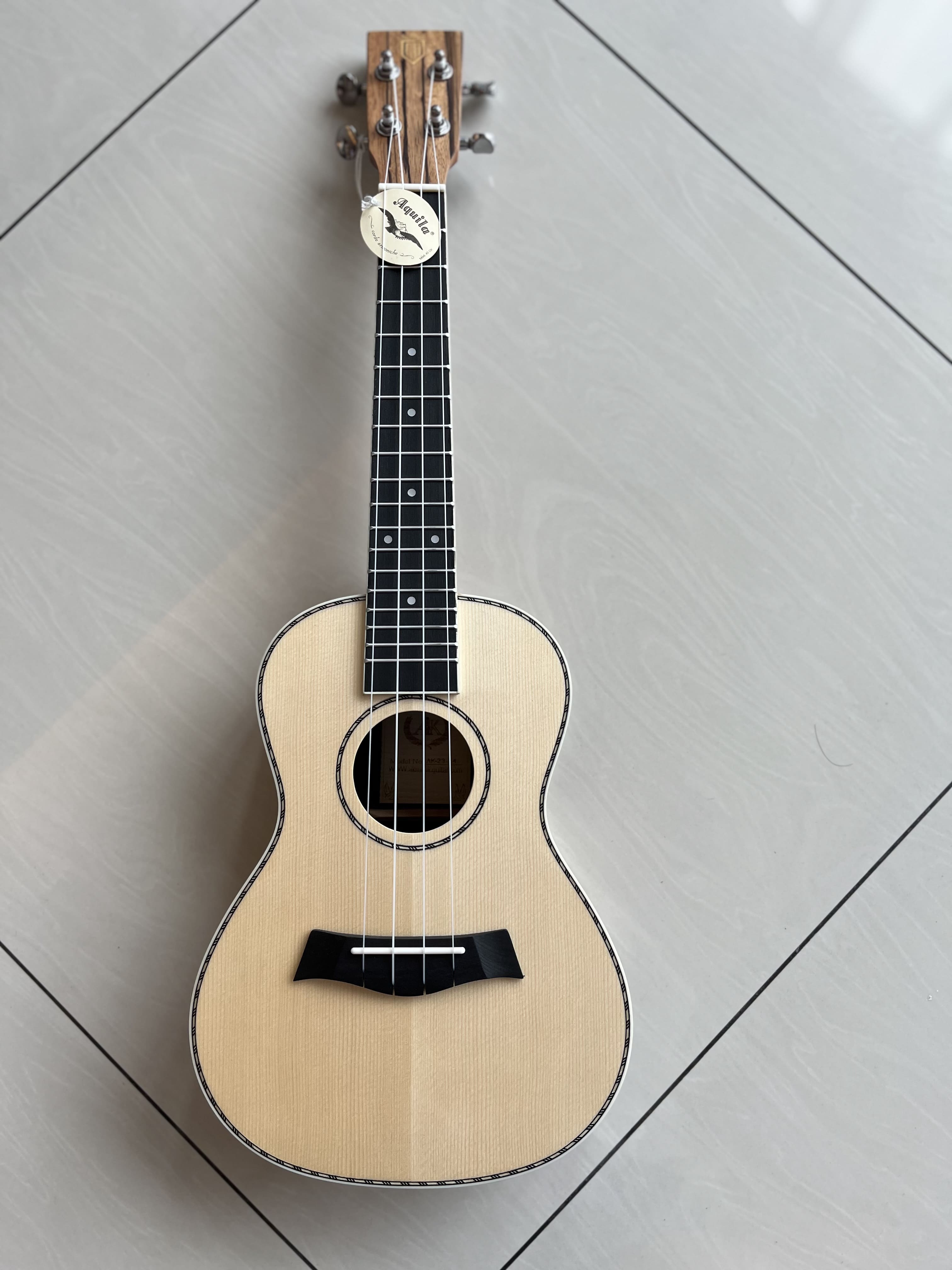 A&K Ukulele UK 23-24 Zebra Patterned Wood