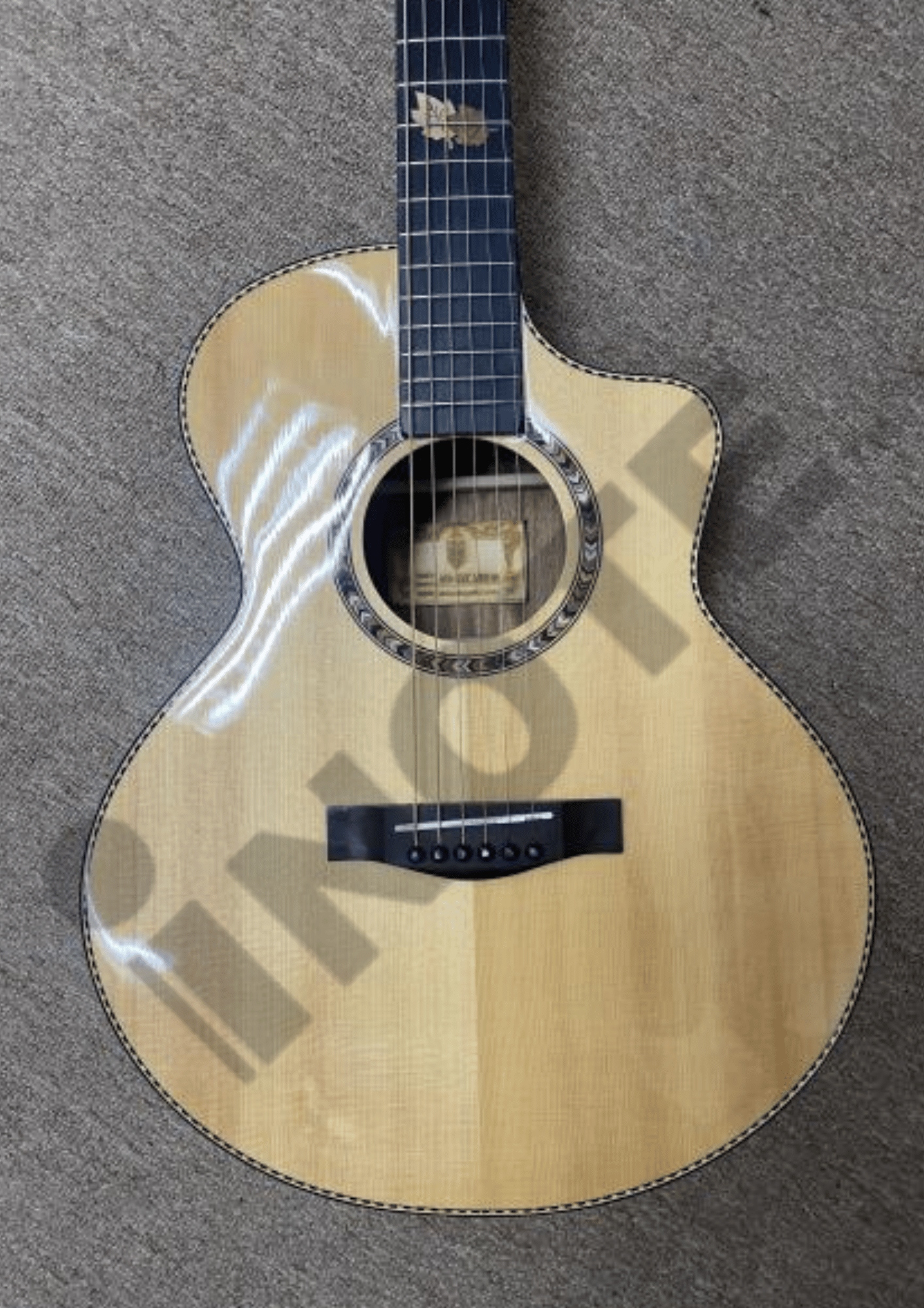 A&K Acoustic Guitar AK-550 C/CEQ MINI NA(Solid Top) 36" Travel & Children Guitar