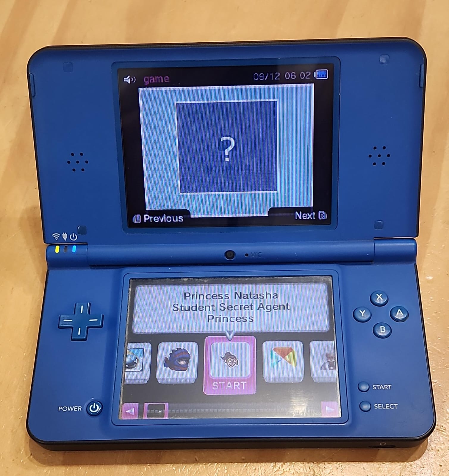 Nintendo DSi XL 