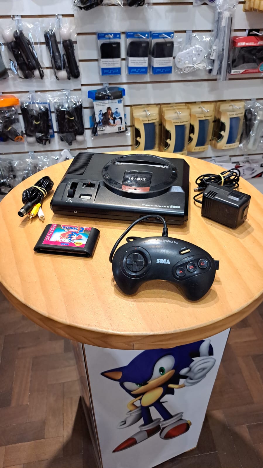 Sega Mega Drive com 1 Controle + Jogo Sonic