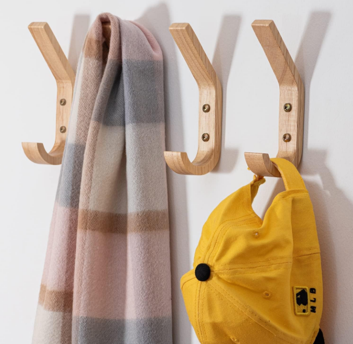 Decorative Natural Wood Coat Hanger,Coat Hooks, Rubber Wood Hooks (Pack 4) Wall Hangers Hooks for Hanging Coats, Hats Hooks, Bags Hooks, Towels Hooks