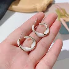 Chic Korean Twisted White Shape Earrings