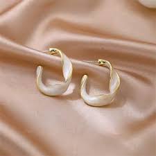 Chic Korean Twisted White Shape Earrings