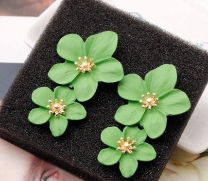 Designer Fancy Flower Shaped Earrings