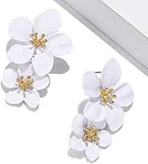 Designer White Flower Shaped Earrings