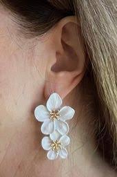 Designer White Flower Shaped Earrings
