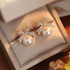 Chic Bow Delight: Fashion Rhinestone Alloy Bow Double Pearl Stud Earrings