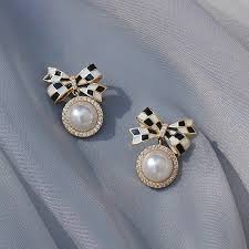Royal Strategy: Exclusive Pearl and Chess Design Earstuds