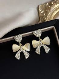Mystic Gaze: Alloy Korean Cat Eye Bow Shaped Earrings