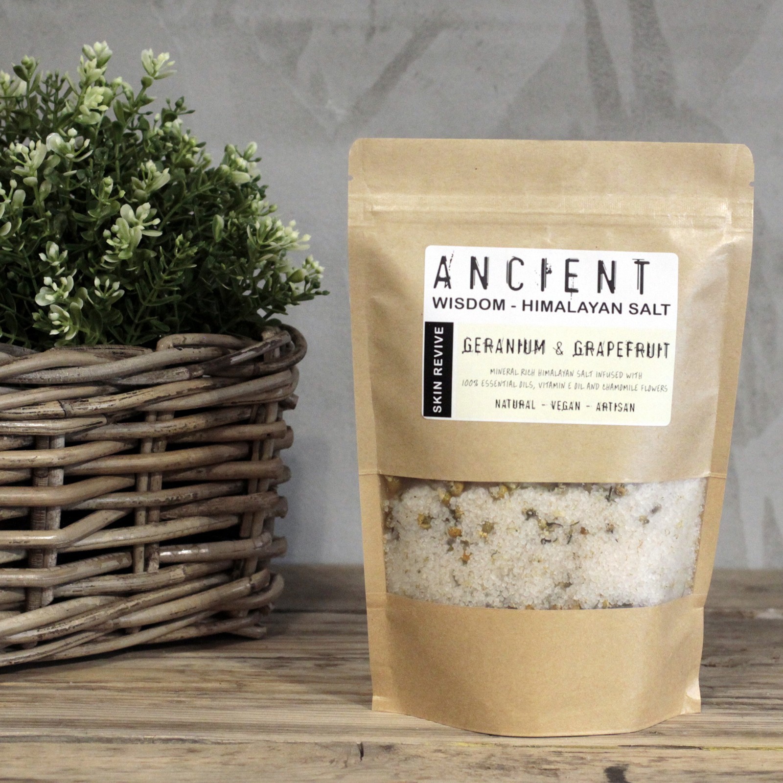 Geranium and Grapefruit Himalayan Bath Salts 500g