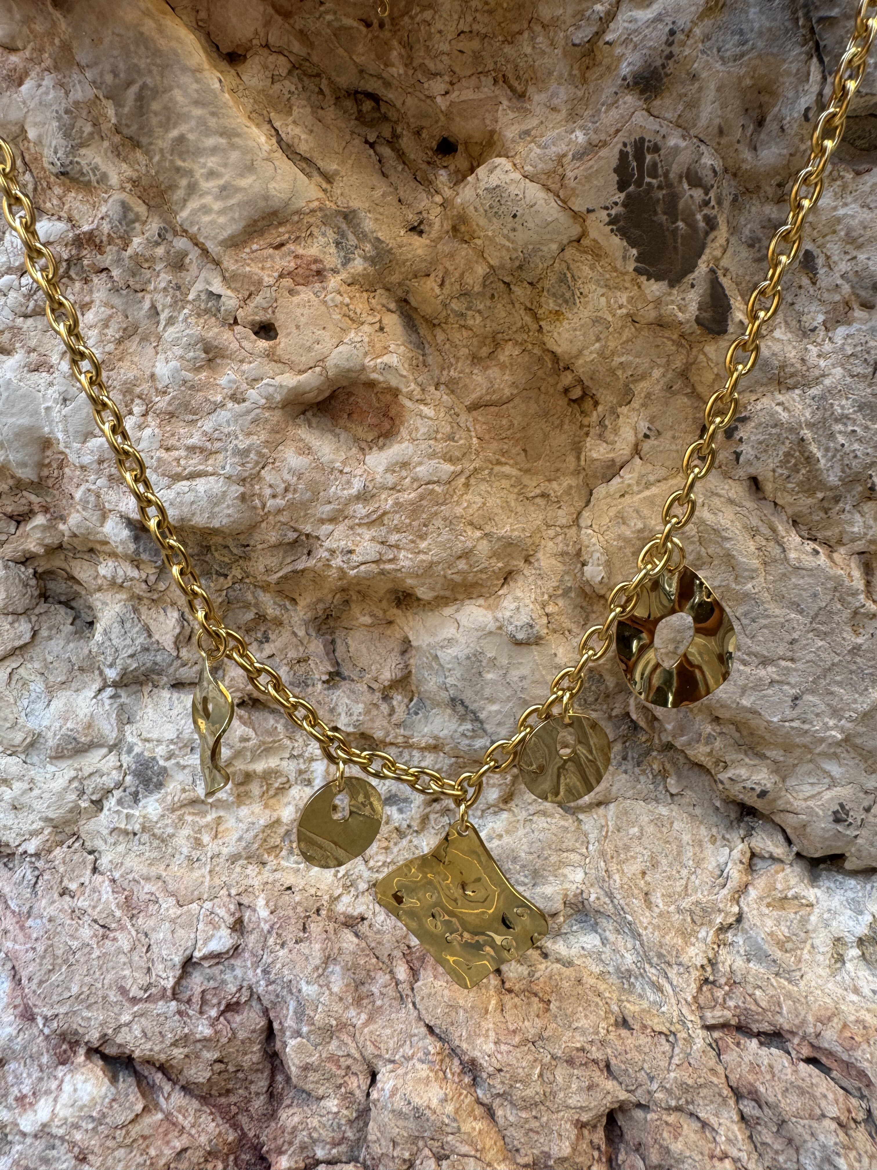 Collar dijes