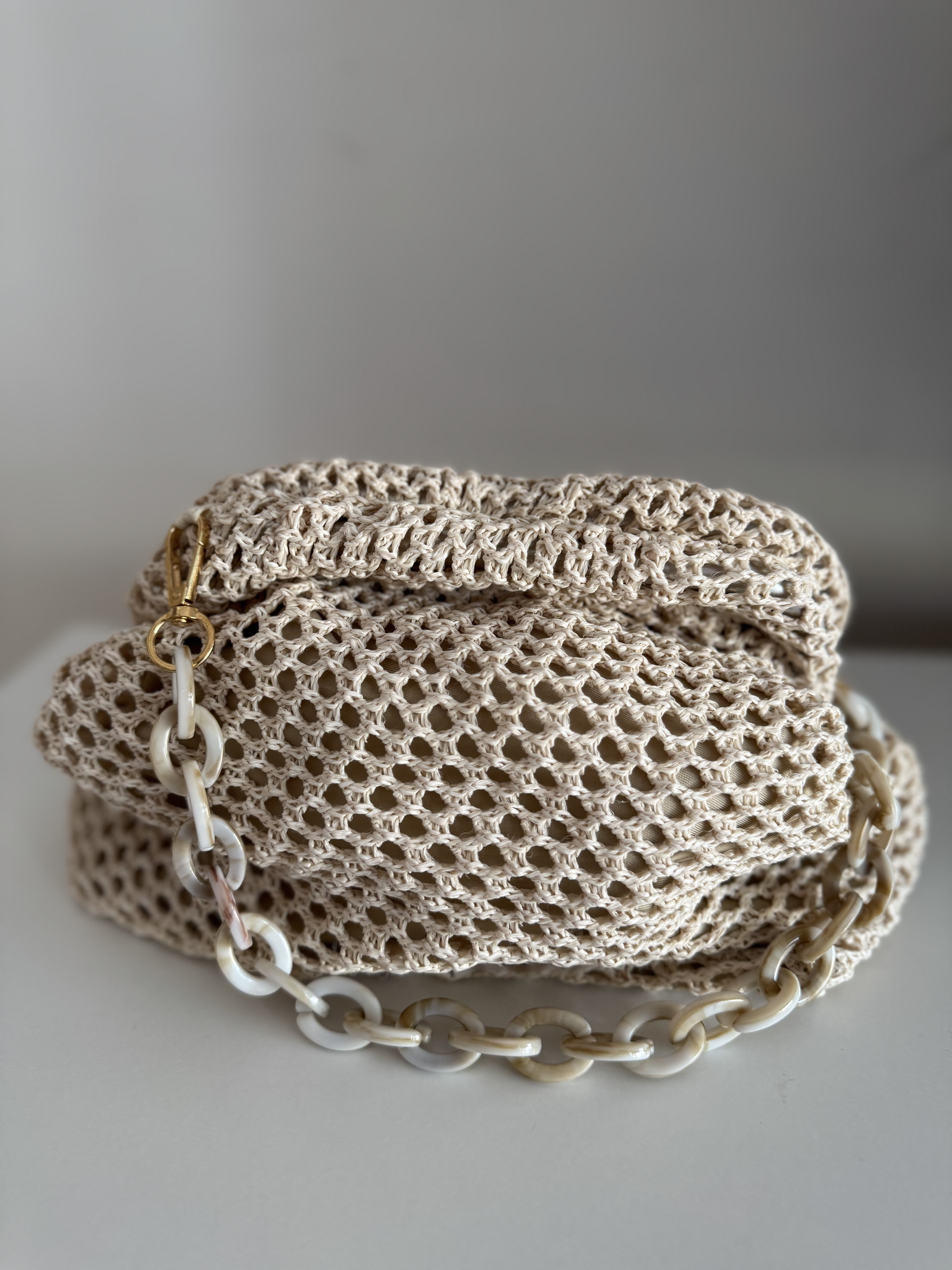 Bolso de mano tejido 