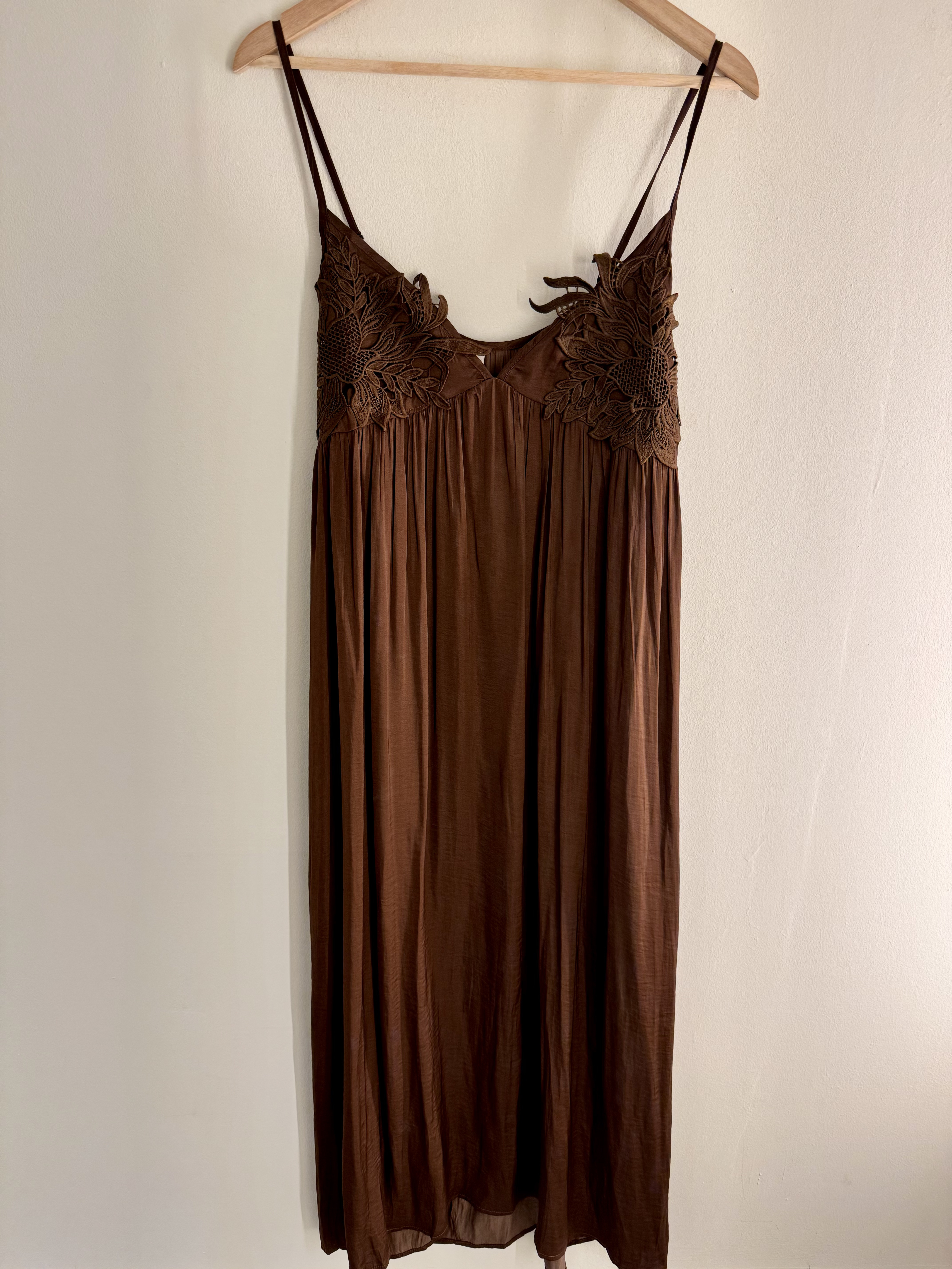 Vestido leaves