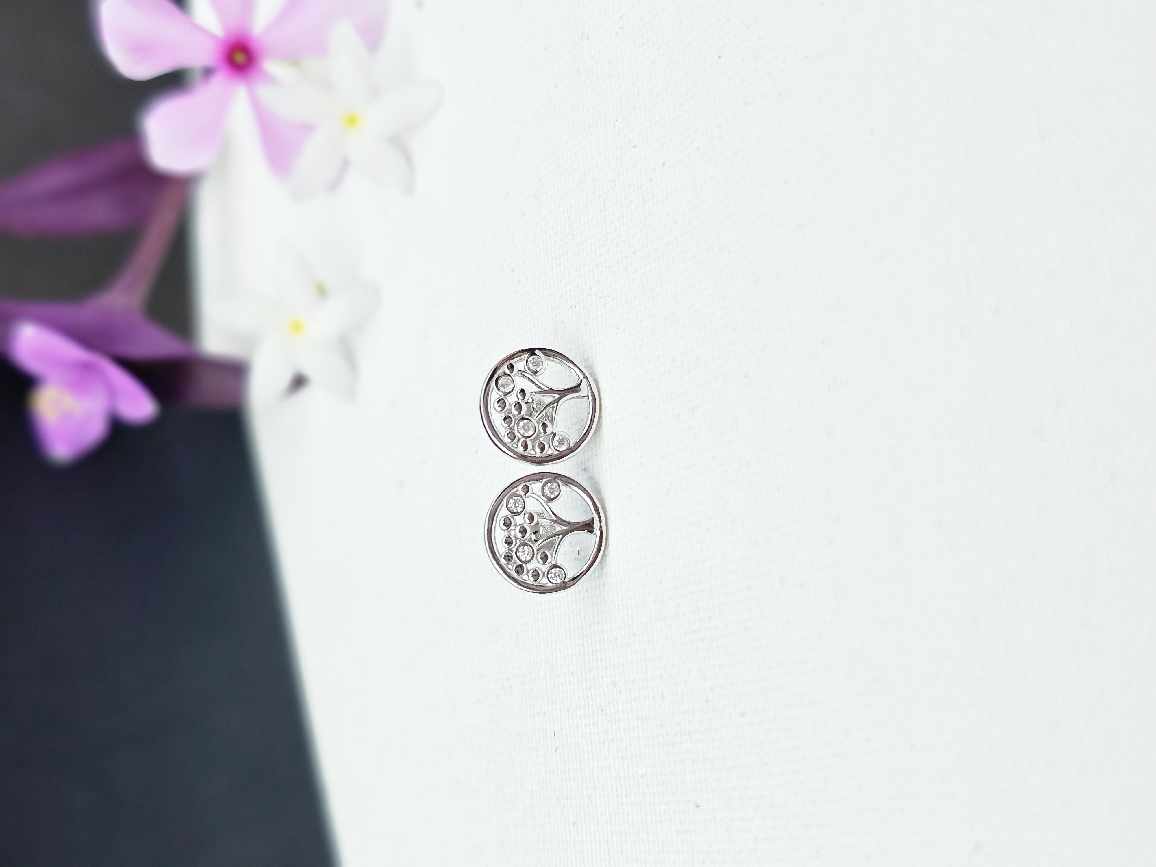 Eternal Roots Studs