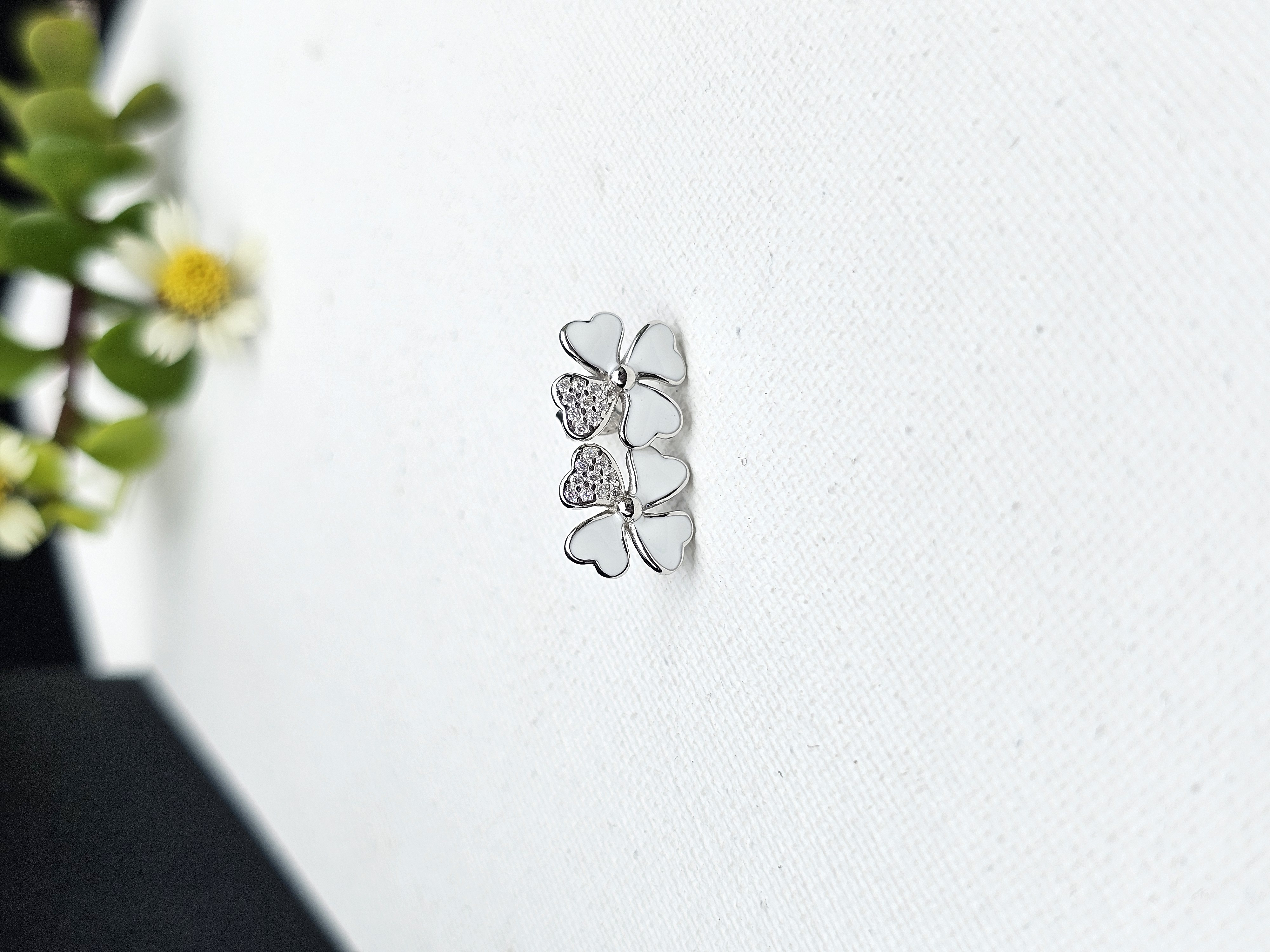 Lucky Leaf Elegance πβ¨