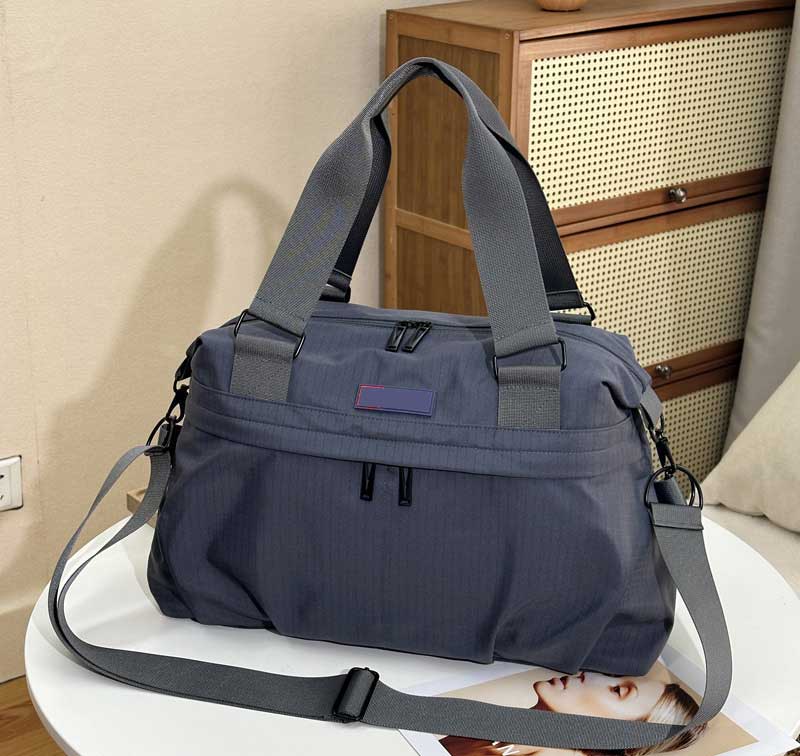 Custom Logo Lightweight Handbag Travel Bag