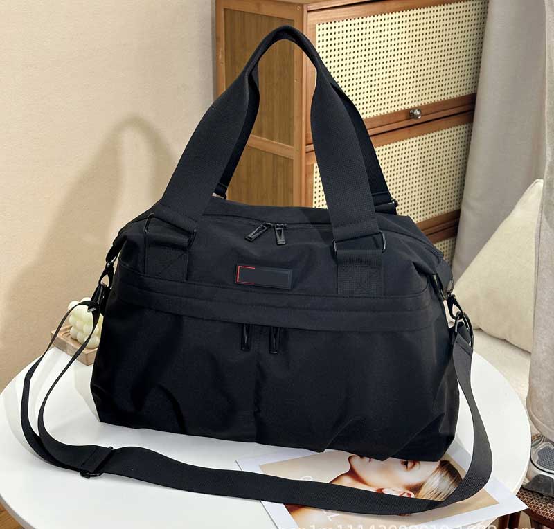 Custom Logo Lightweight Handbag Travel Bag